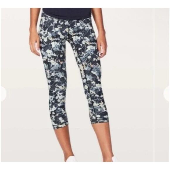 Lululemon Wunder Under Crop Hi-Rise 21" Spring Bloom Multi Leggings Size… - Picture 1 of 10